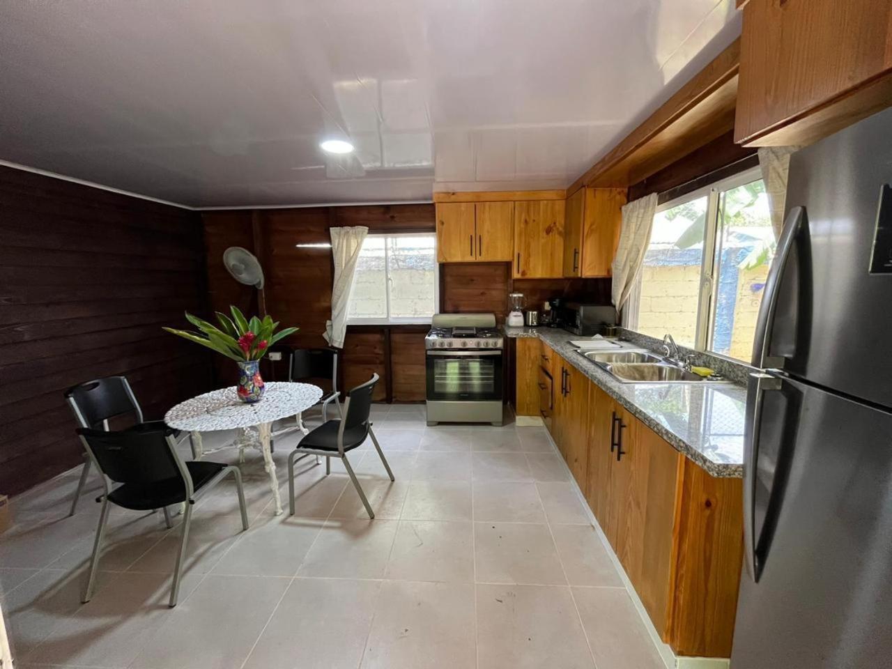 Sana El Jardin Secreto Hostel Santiago De Los Caballeros Εξωτερικό φωτογραφία