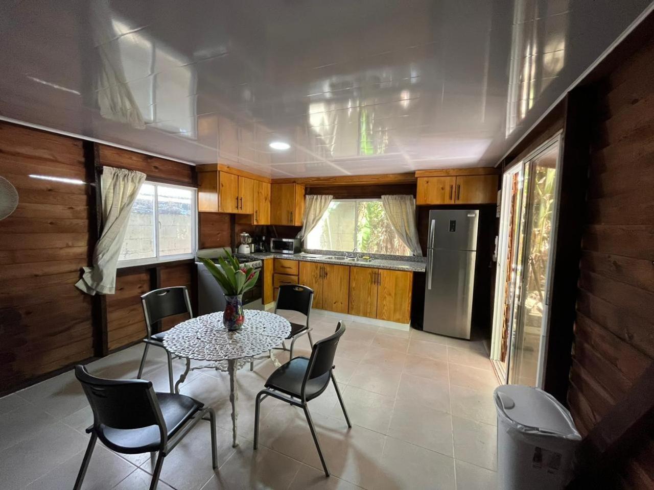 Sana El Jardin Secreto Hostel Santiago De Los Caballeros Εξωτερικό φωτογραφία