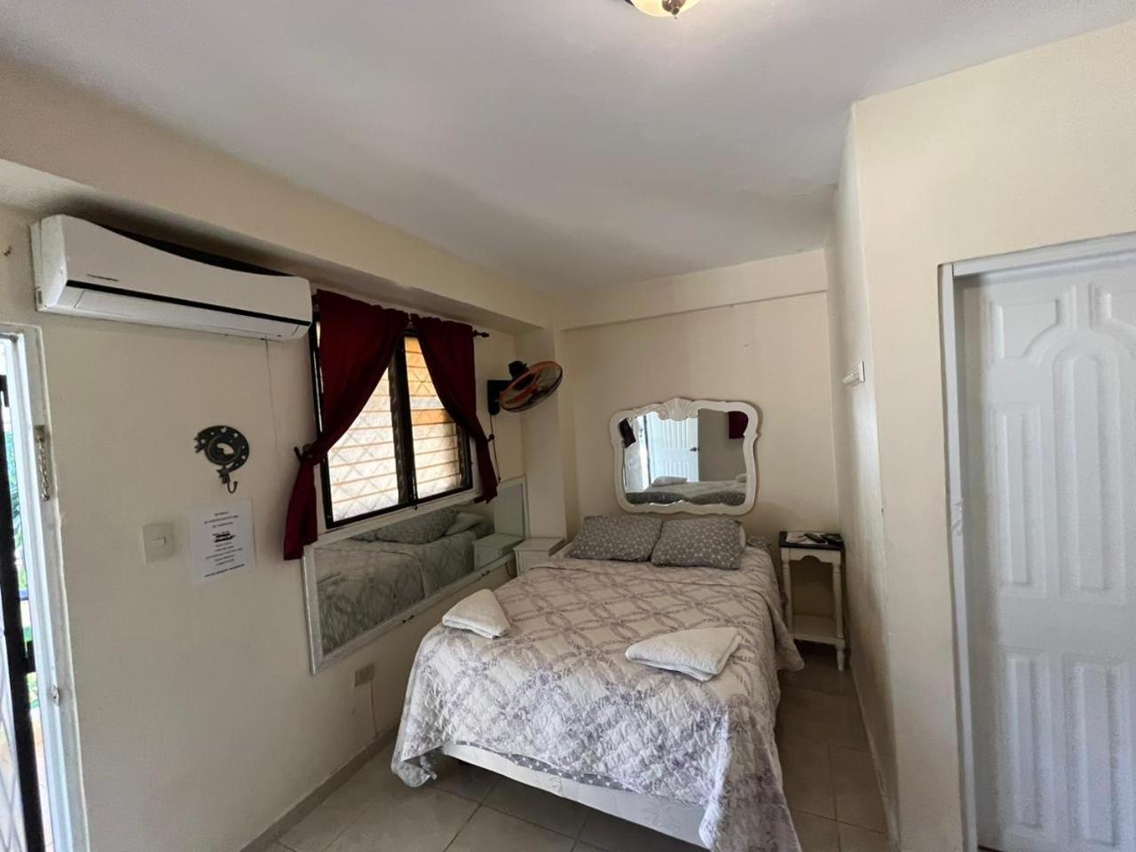 Sana El Jardin Secreto Hostel Santiago De Los Caballeros Εξωτερικό φωτογραφία